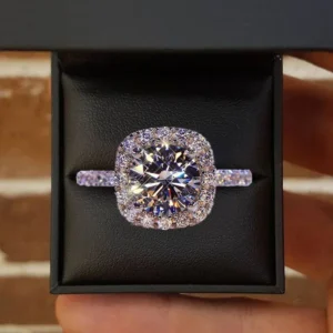 Classic Silver Color Engagement Wedding Rings for Women Fashion Metal Inlaid White Zircon Stones Bridal Ring Jewelry
