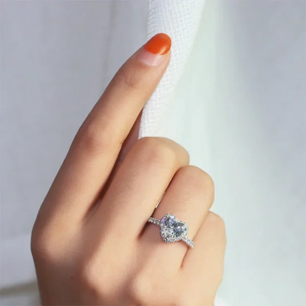 Luxury Silver Color Heart Ring for Women Exquisite Fashion Metal Inlaid White Zircon Stones Wedding Ring Engagement Jewelry - Image 3